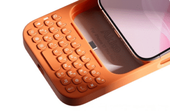 This Cool Accent Turns iPhone Into A BlackBerry-Fashion System For Simply $59