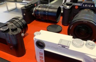 Terrifying Photograph from the Minneapolis ICE Protests Will Have You Searching for Leicas